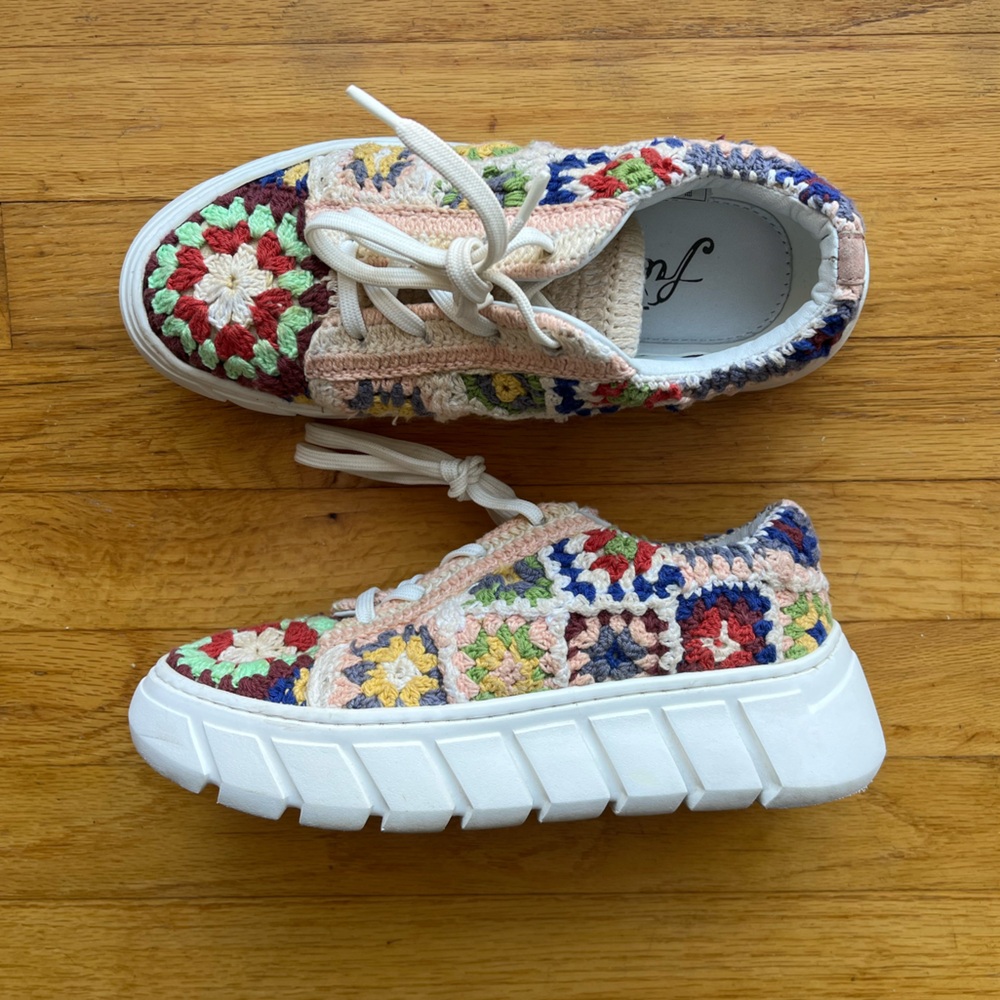 Free People Crochet Sneakers - EU 36 (US 5.5) - Picture 7 of 9